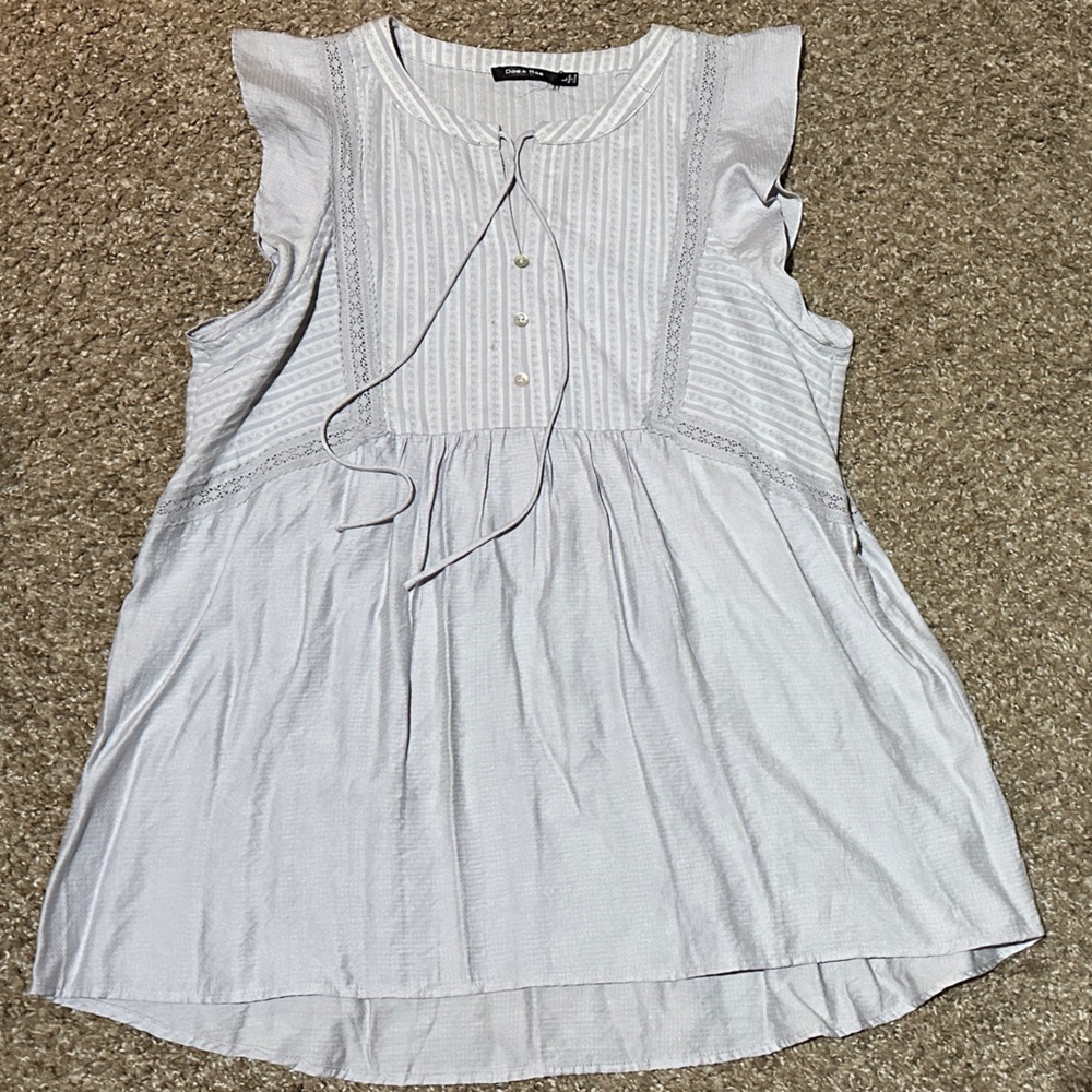 Light Gray Sleeveless Tank Top